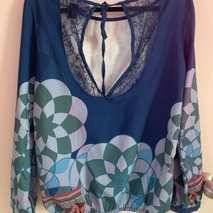 Desigual top, laced back